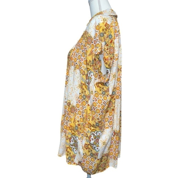 Jane & Delancey - Farmhouse Shirt - Patchwork Print - Full Button Front - Size L - Picture 2 of 6